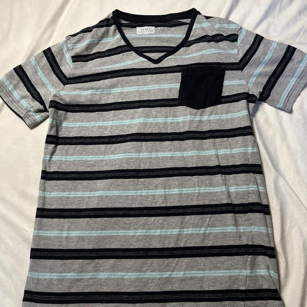 URBAN HERITAGE STRIPED V NECK TEE